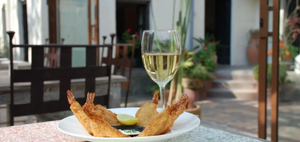 1905 Suites Restaurant Kathmandu 4*,